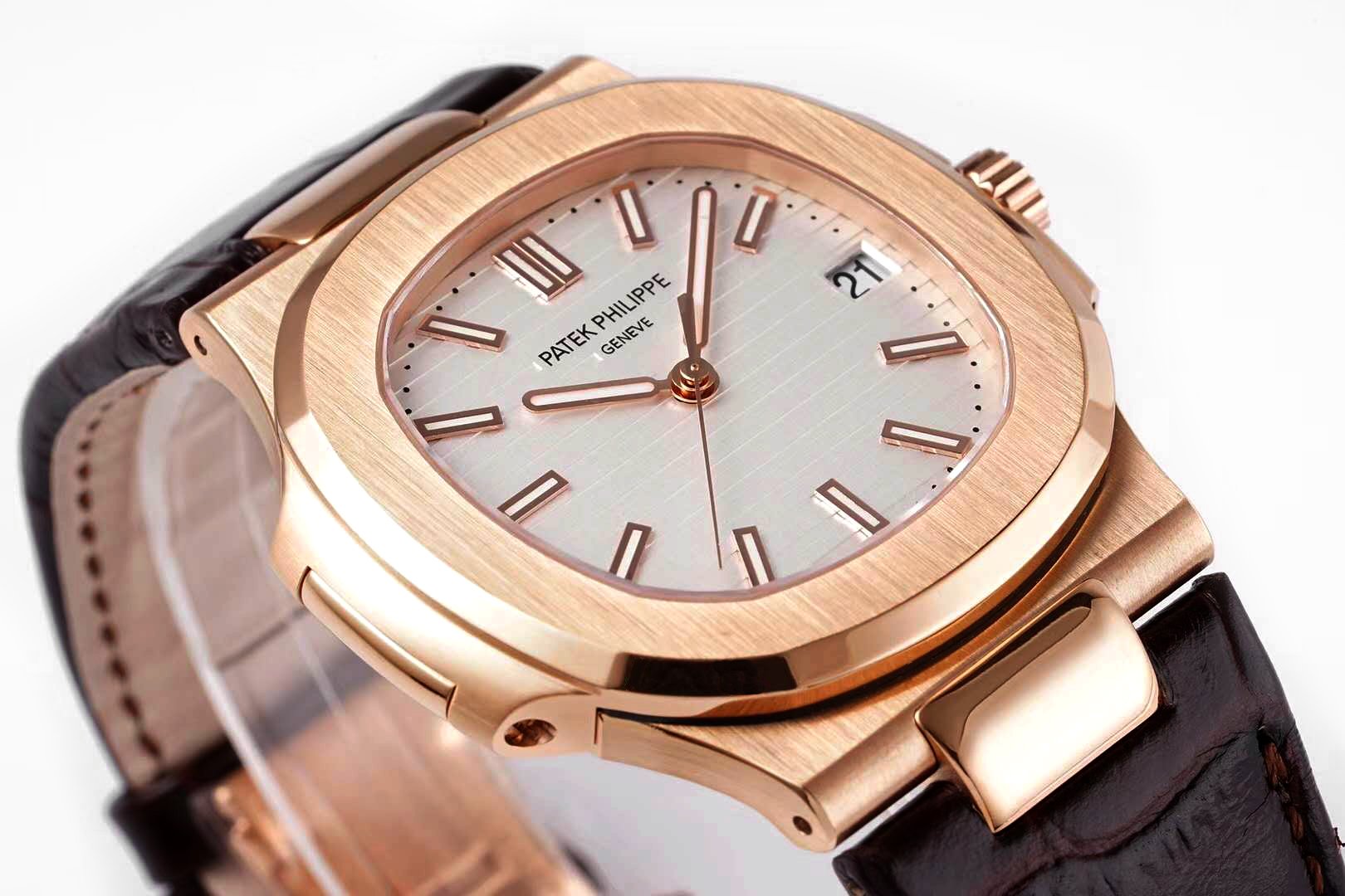 Nautilus Jumbo 5711 White Dial in Rose Gold with Brown Leather Strap - Image 5