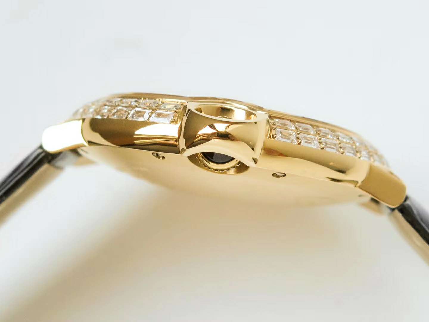 Ballon Bleu de Cartier 42mm Diamond Paved Dial in Yellow Gold - Image 8